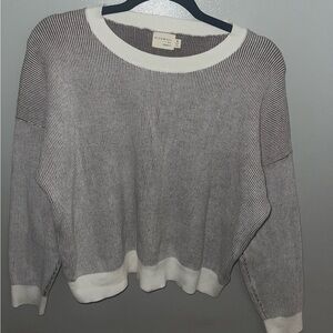 Brown and white sweater size XL
